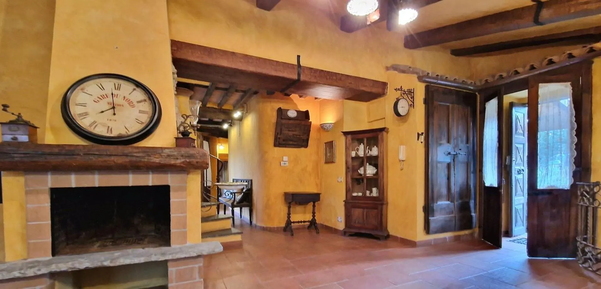 פיאטרה סנטה Casale Paola - Belcanto Villas